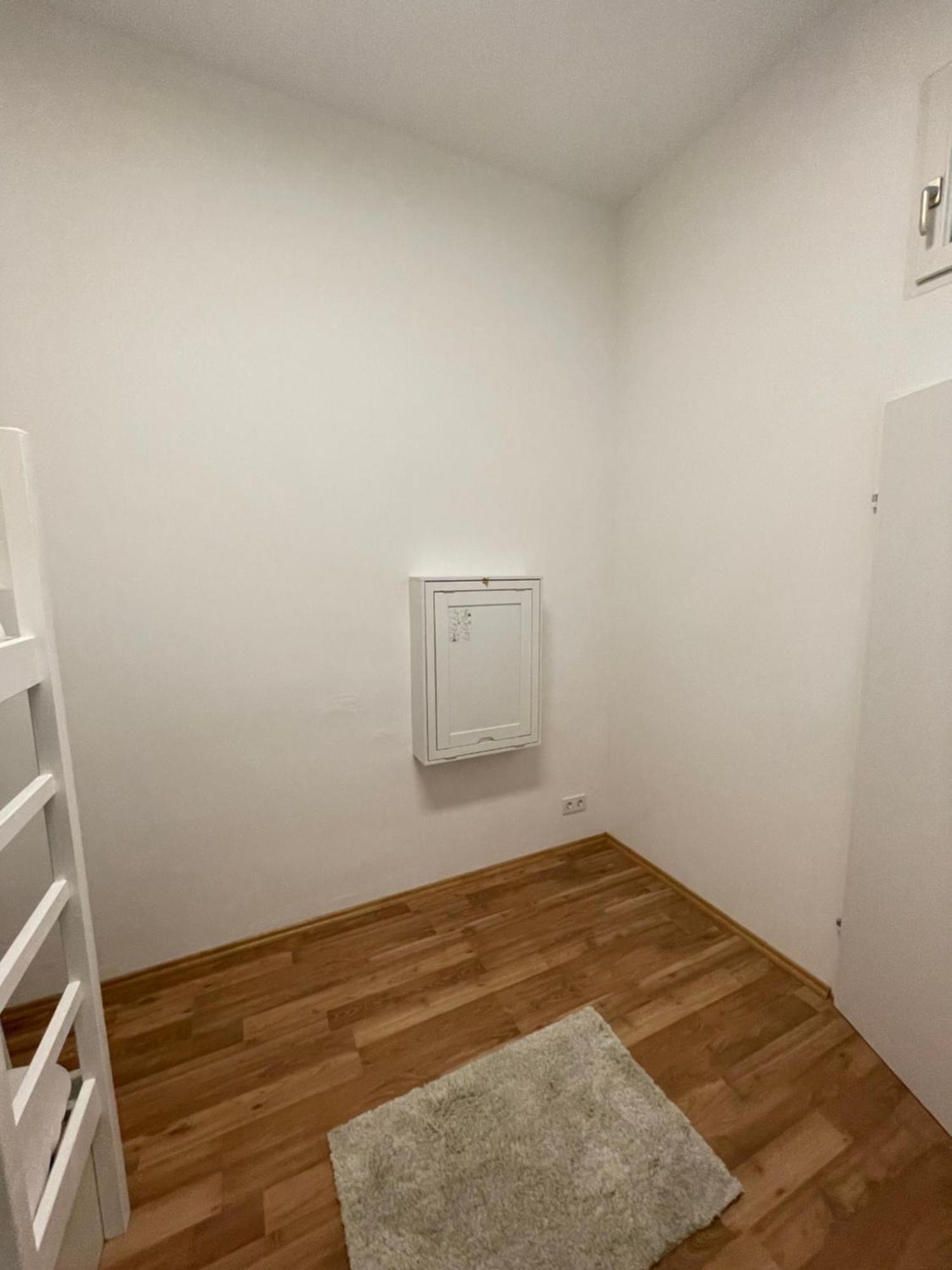 Central Mini Apartment Rhg 1 فيينا المظهر الخارجي الصورة